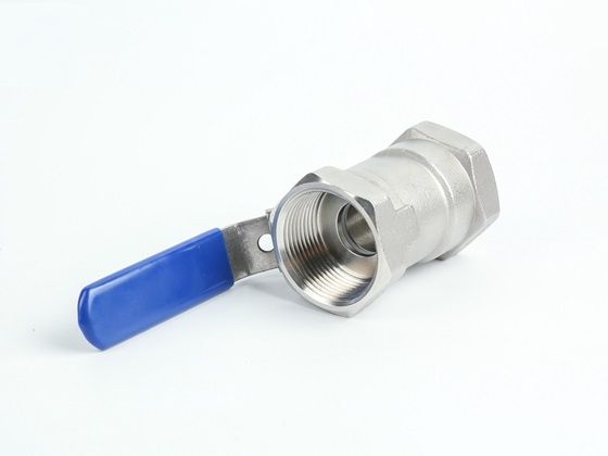 Precision casting one-piece ball valve reduced diameter with lock